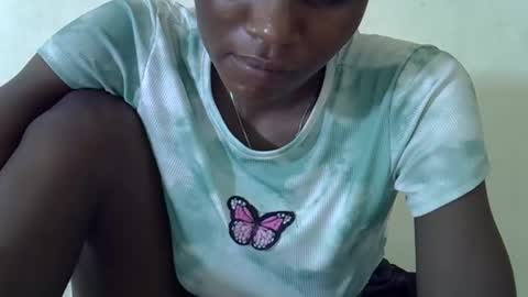 Snapshot of ebonycutegal4 chatting on February 6, 2026, 8:40 am MELLEN online show from February 6, 2026, 8:40 am