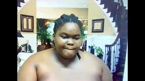 ebonyhotbuns4u2luv online show from March 8, 2025, 10:11 am