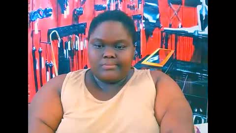 ebonyhotbuns4u2luv online show from November 2, 2025, 9:06 pm