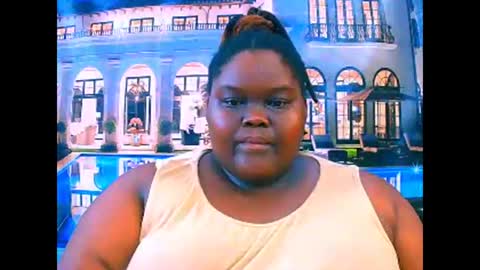 ebonyhotbuns4u2luv online show from April 26, 2026, 8:23 am