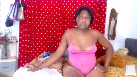 Snapshot of ebonyjdore chatting on January 7, 2026, 2:25 am rosmary online show from January 7, 2026, 2:25 am