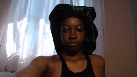 ebonysmiles00 online show from May 30, 2026, 12:02 pm