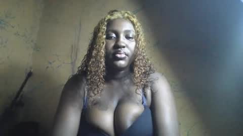 Snapshot of ebonyvd chatting on February 15, 2026, 3:14 am ebonyvd online show from February 15, 2026, 3:14 am