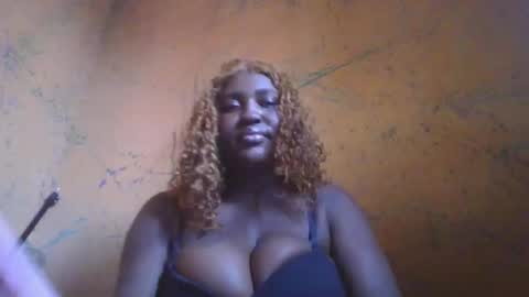 Snapshot of ebonyvd chatting on February 16, 2026, 2:02 pm ebonyvd online show from February 16, 2026, 2:02 pm