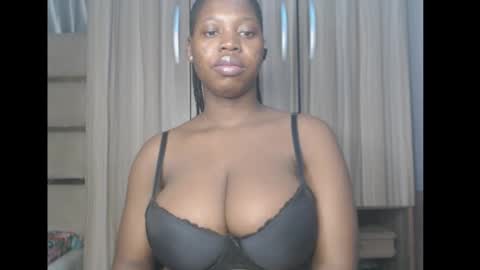 Snapshot of ebonyx_dripqueen chatting on February 25, 2026, 6:23 am Loveth online show from February 25, 2026, 6:23 am