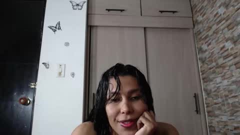Snapshot of ebonyxprincess chatting on November 4, 2025, 10:09 pm ebonyxprincess online show from November 4, 2025, 10:09 pm