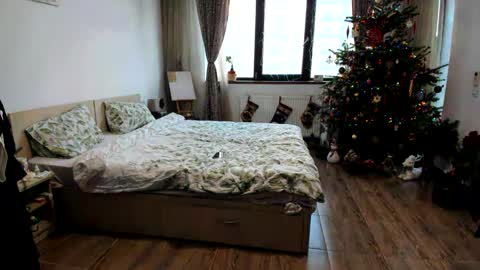 ecaterina_katy online show from December 12, 2024, 9:30 am