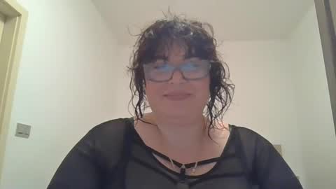 Snapshot of echo_dust chatting on April 18, 2026, 7:51 pm echo_dust online show from April 18, 2026, 7:51 pm