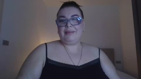Snapshot of echo_dust chatting on May 27, 2026, 4:04 pm echo_dust online show from May 27, 2026, 4:04 pm
