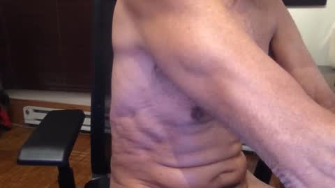 Snapshot of eddie3012 chatting on December 1, 2025, 6:24 pm Scott online show from December 1, 2025, 6:24 pm