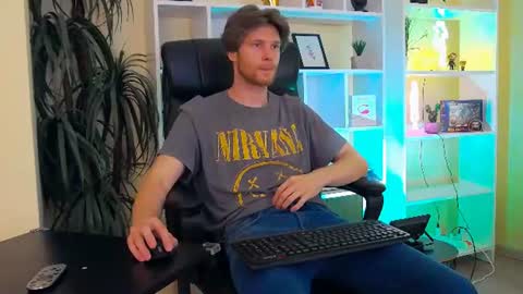 Snapshot of eddie_baker chatting on July 20, 2026, 11:07 pm eddie_baker online show from July 20, 2026, 11:07 pm