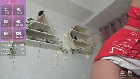 Snapshot of eden_heaven chatting on December 20, 2024, 4:53 am Eden Heaven online show from December 20, 2024, 4:53 am