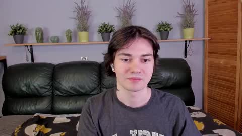 Snapshot of edgar_luck chatting on October 22, 2025, 2:34 am Edgar online show from October 22, 2025, 2:34 am