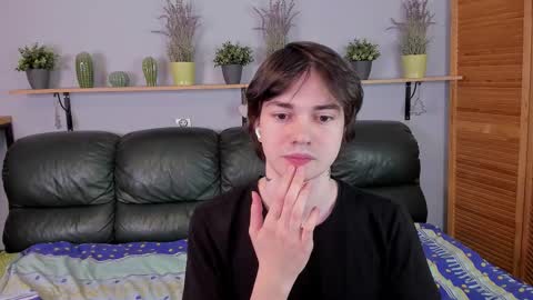 Snapshot of edgar_luck chatting on November 1, 2025, 9:06 pm Edgar online show from November 1, 2025, 9:06 pm