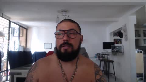 edgarram83 online show from February 15, 2025, 6:33 pm