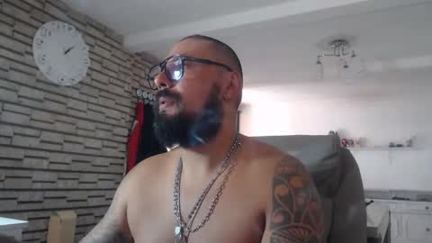 edgarram83 online show from September 20, 2025, 7:04 pm