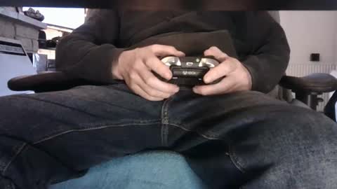 Snapshot of edged_biker chatting on May 5, 2026, 7:00 pm edged biker online show from May 5, 2026, 7:00 pm
