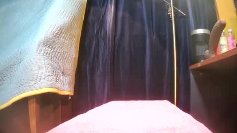 edgemasters3000 online show from July 27, 2026, 5:14 am