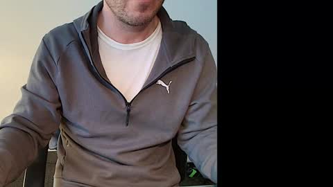 Snapshot of edginghandjober chatting on January 18, 2025, 10:39 am Edginghandjober online show from January 18, 2025, 10:39 am