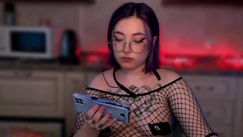 Snapshot of ediefris chatting on February 18, 2025, 12:06 pm fickle demon made of clumps of matter online show from February 18, 2025, 12:06 pm