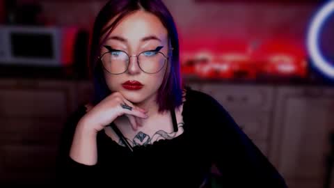 Snapshot of ediefris chatting on February 27, 2025, 1:38 pm fickle demon made of clumps of matter online show from February 27, 2025, 1:38 pm