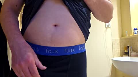 Snapshot of edinburgh79 chatting on December 21, 2025, 10:55 am edinburgh79 online show from December 21, 2025, 10:55 am