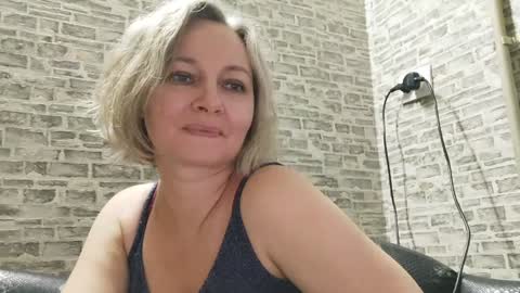 edithmanning online show from January 2, 2025, 1:51 pm