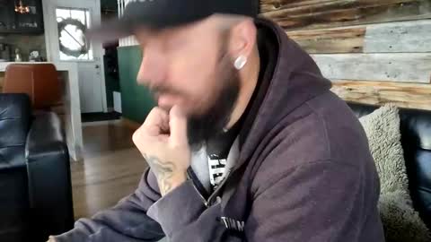 Snapshot of edmontonfun chatting on December 3, 2024, 3:44 pm Justforfun online show from December 3, 2024, 3:44 pm