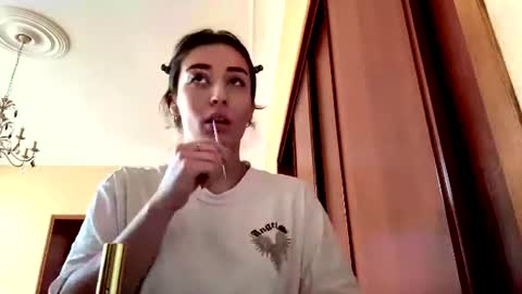 Snapshot of edrawashko chatting on July 22, 2026, 2:53 pm edrawashko online show from July 22, 2026, 2:53 pm
