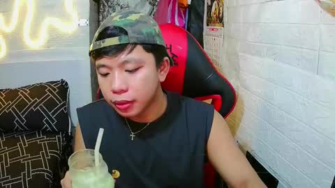 Snapshot of edrianburca052 chatting on March 1, 2026, 5:26 pm urasian chub online show from March 1, 2026, 5:26 pm