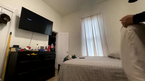 edvmendez1766 online show from February 17, 2026, 7:09 pm