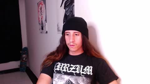 edward_chann online show from December 1, 2024, 11:47 pm