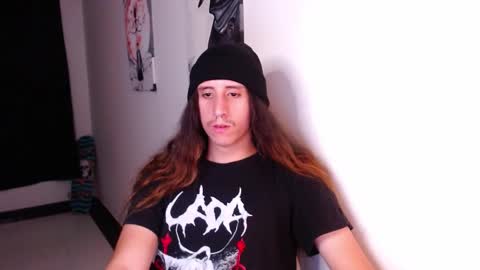 Snapshot of edward_chann chatting on December 3, 2024, 3:52 am edward_chann online show from December 3, 2024, 3:52 am