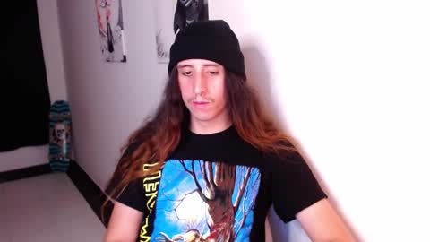 edward_chann online show from December 5, 2024, 2:09 am