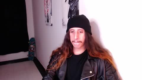 edward_chann online show from January 5, 2025, 2:17 am