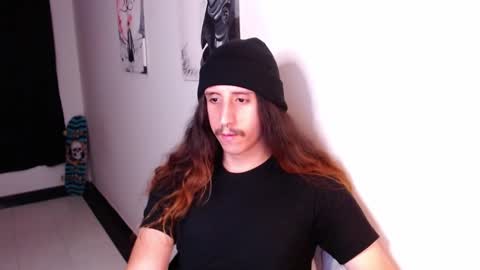 edward_chann online show from January 5, 2025, 5:20 am