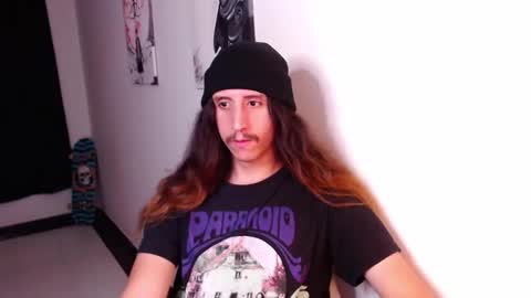 edward_chann online show from January 6, 2025, 6:36 am