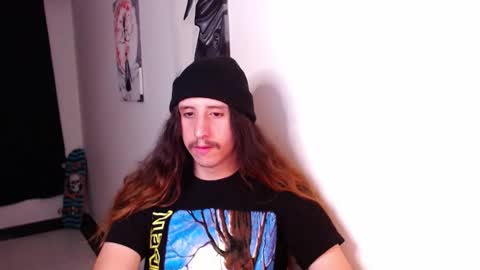 edward_chann online show from January 8, 2025, 4:12 am