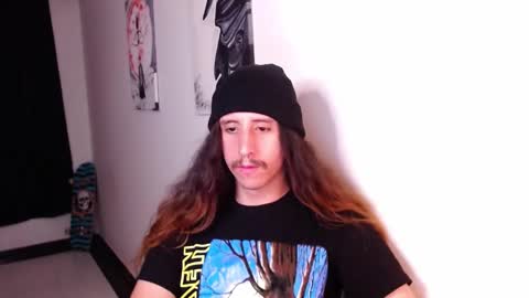 edward_chann online show from January 8, 2025, 7:13 am