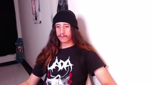 Snapshot of edward_chann chatting on January 15, 2025, 4:04 am edward_chann online show from January 15, 2025, 4:04 am