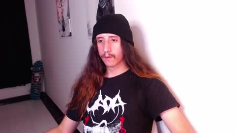 edward_chann online show from January 15, 2025, 7:05 am