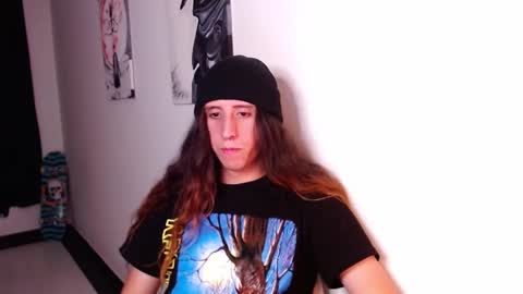 Snapshot of edward_chann chatting on January 19, 2025, 2:47 am edward_chann online show from January 19, 2025, 2:47 am