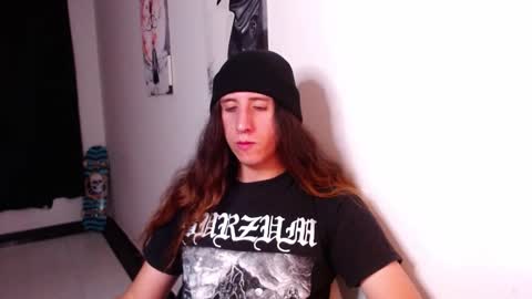 edward_chann online show from January 20, 2025, 5:26 am