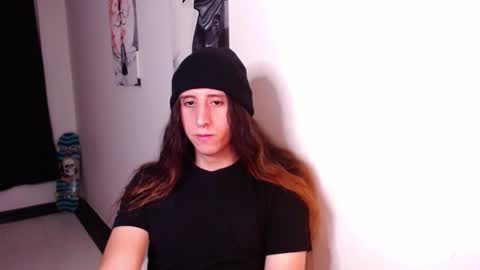 Snapshot of edward_chann chatting on January 22, 2025, 2:15 am edward_chann online show from January 22, 2025, 2:15 am