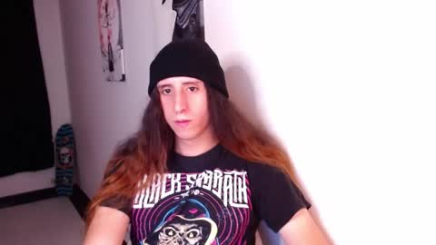 Snapshot of edward_chann chatting on January 25, 2025, 1:54 am edward_chann online show from January 25, 2025, 1:54 am