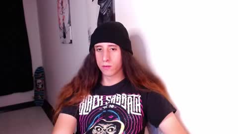 edward_chann online show from January 25, 2025, 4:56 am