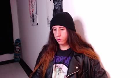 edward_chann online show from January 30, 2025, 2:38 am