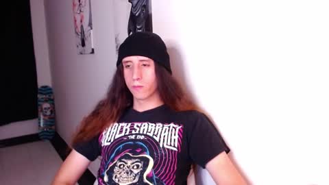 edward_chann online show from February 1, 2025, 2:26 am