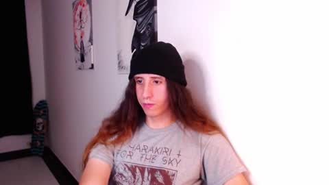 edward_chann online show from February 2, 2025, 4:05 am