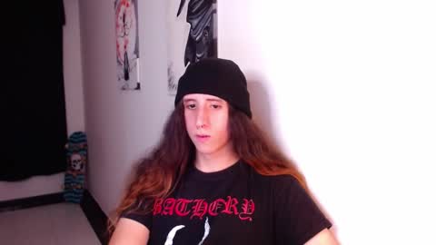 Snapshot of edward_chann chatting on February 8, 2025, 3:19 am edward_chann online show from February 8, 2025, 3:19 am